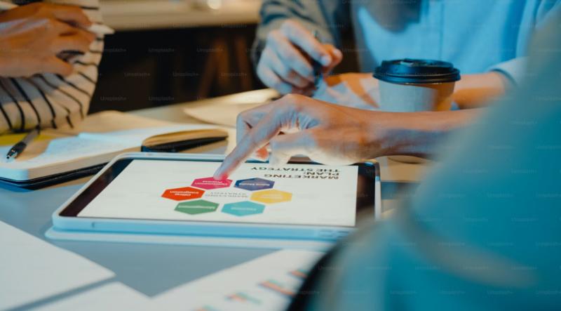 service technology solutions image